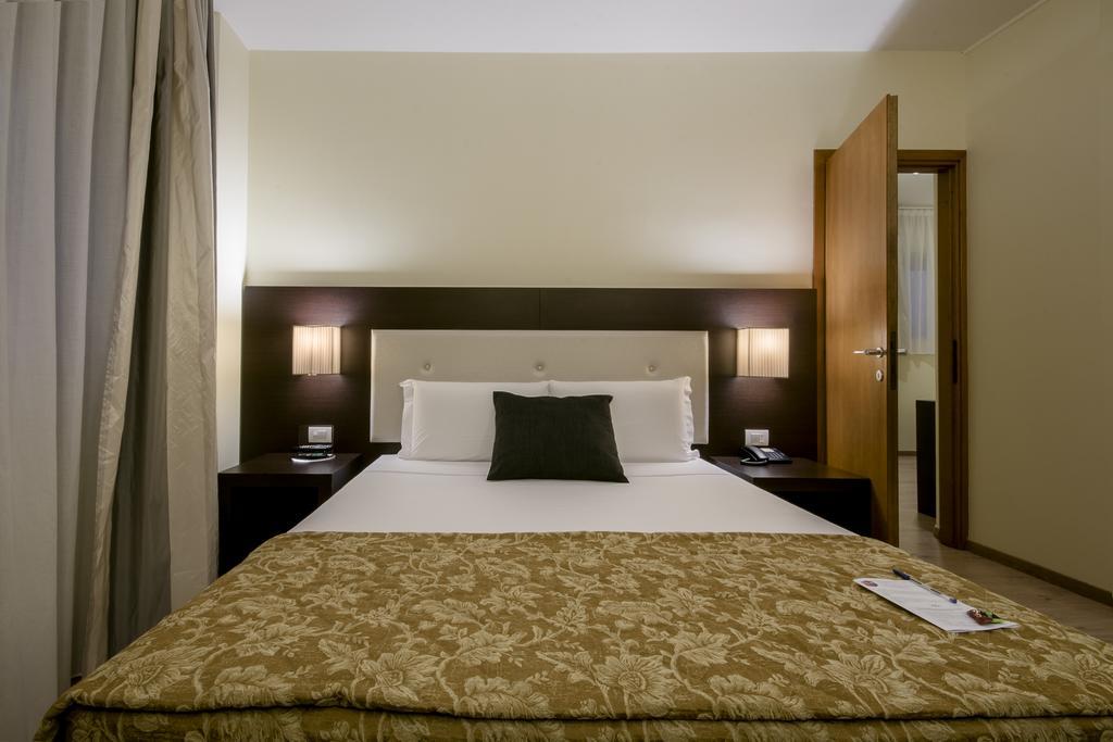 Hotel Executive Siena Esterno foto