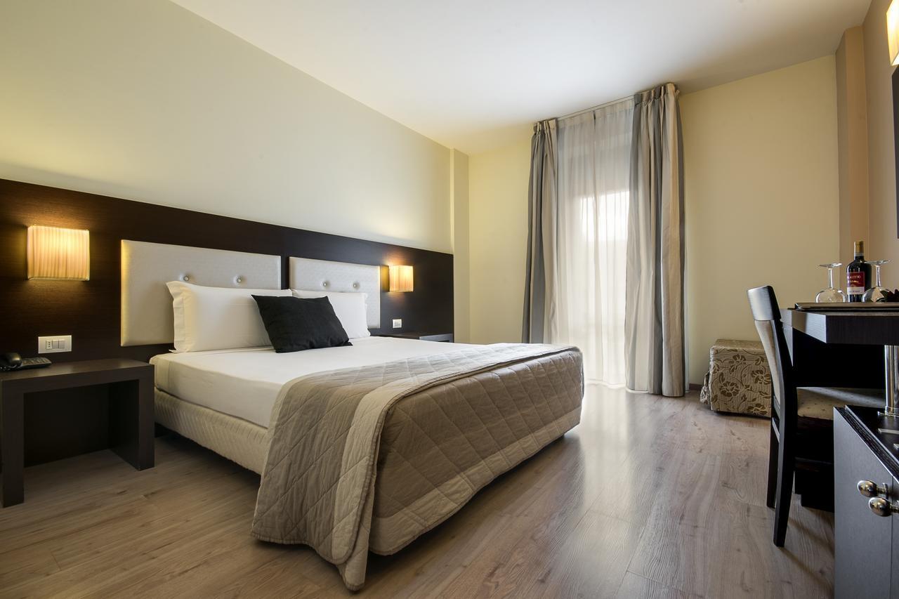 Hotel Executive Siena Esterno foto