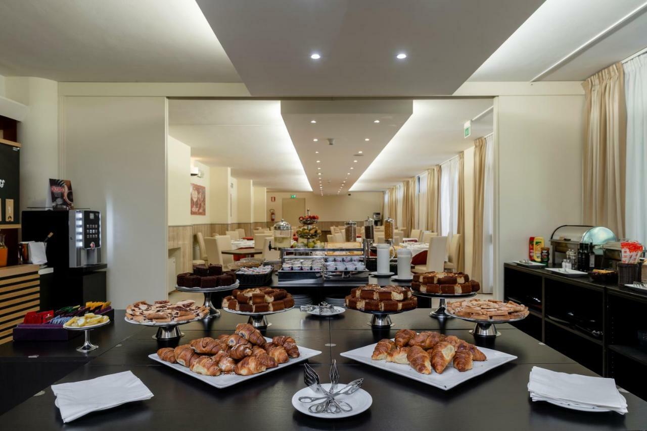 Hotel Executive Siena Esterno foto