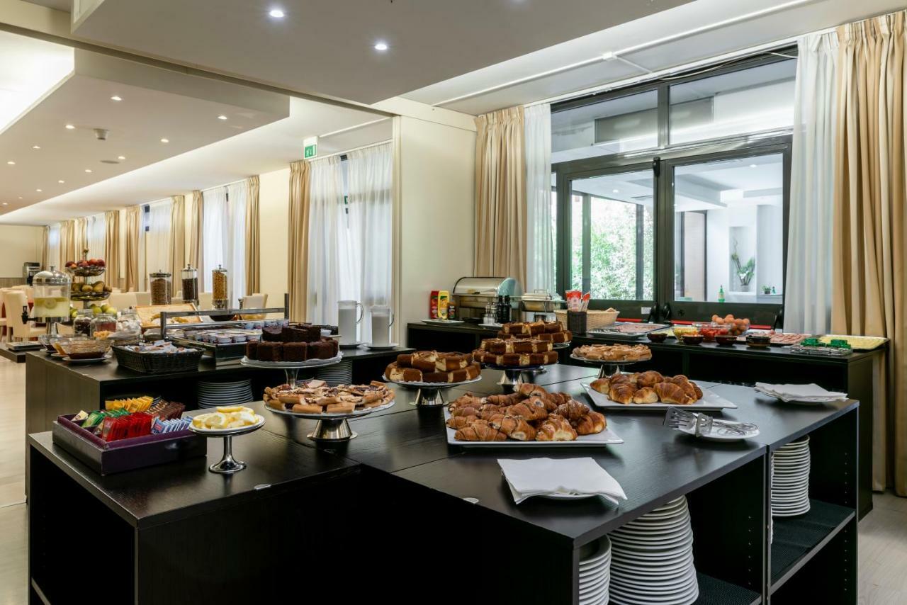 Hotel Executive Siena Esterno foto